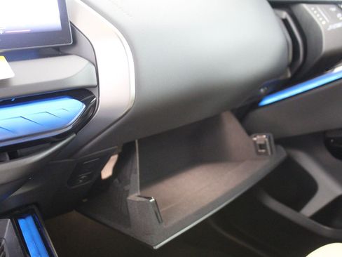 New 2026 BMW X3 xDrive30 w/ Premium Package image 30