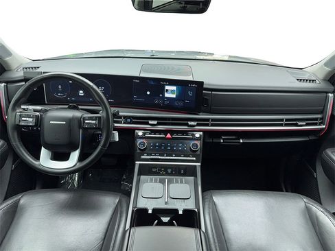 Used 2024 Hyundai Santa Fe Limited image 17