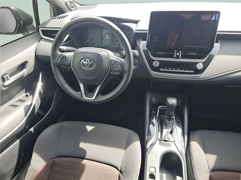 Used 2023 Toyota Corolla SE w/ SE Package image 26