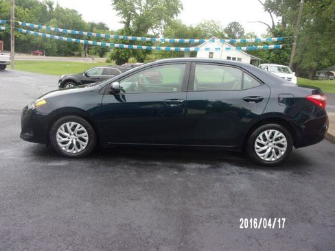 Used 2019 Toyota Corolla LE FWD image 6