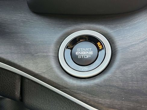 New 2025 Jeep Grand Cherokee Limited image 23