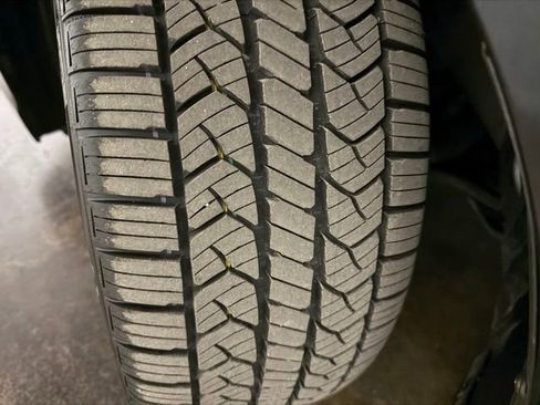 Used 2021 Toyota Camry XSE image 11