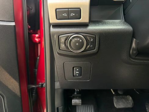 Used 2015 Ford F150 Platinum w/ FX4 Off-Road Package AWD/4WD image 41