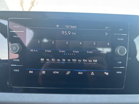 New 2026 Volkswagen Jetta SE FWD image 20