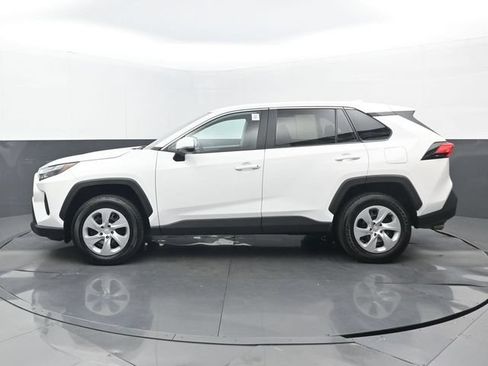 Used 2025 Toyota RAV4 LE FWD image 20