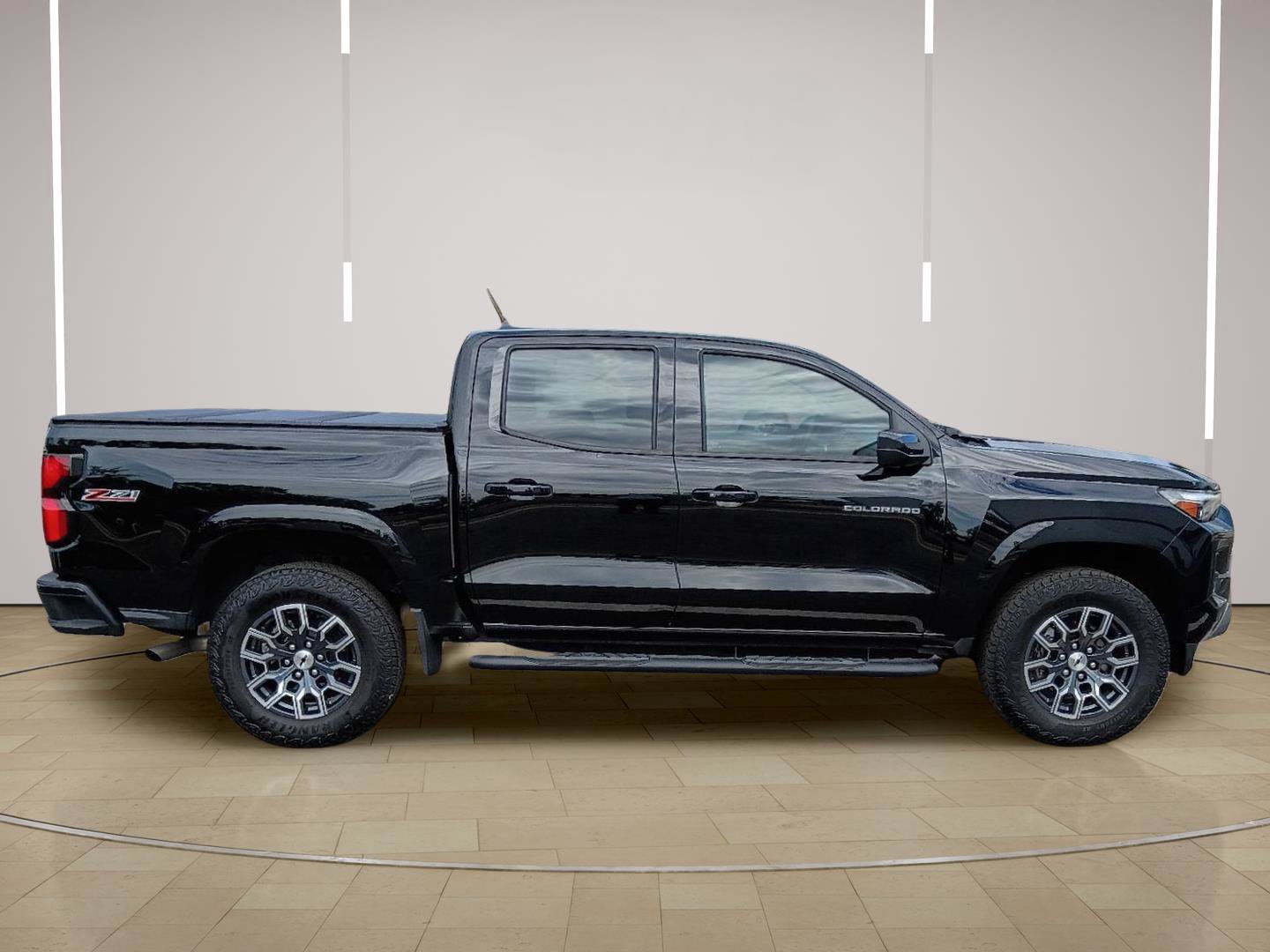 Used 2024 Chevrolet Colorado Z71 w/ Z71 Convenience Package 2 AWD/4WD image 20