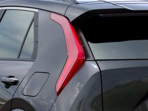 New 2026 Kia Niro FWD image 12