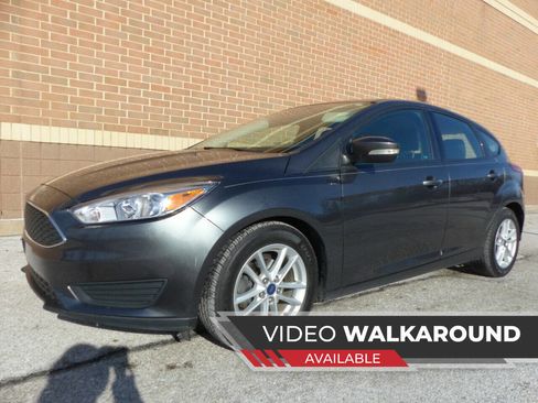 Used 2017 Ford Focus SE image 1