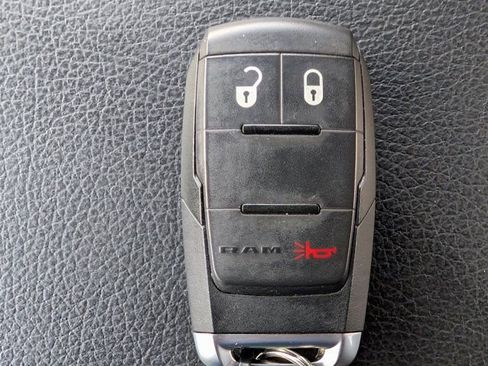 Used 2024 RAM 3500 Big Horn image 26