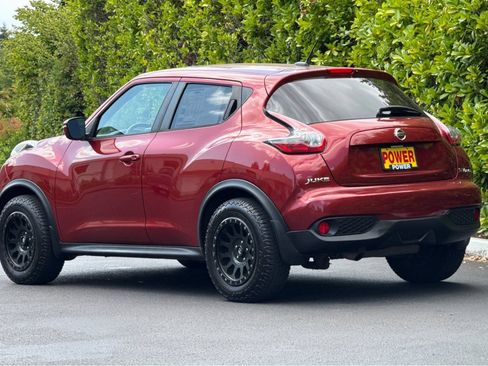 Used 2015 Nissan Juke SV AWD/4WD image 6