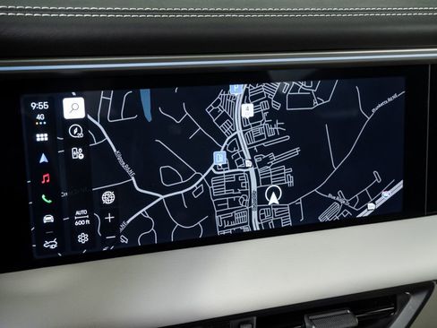 New 2026 Porsche Macan 4 Electric image 15