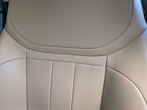 Used 2023 Land Rover Range Rover Sport SE Dynamic image 14