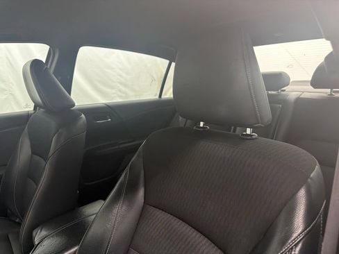 Used 2016 Honda Accord Sport image 13
