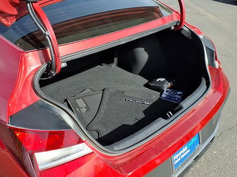 Certified 2025 Hyundai Elantra Sport image 10