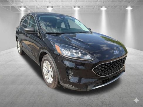 Used 2022 Ford Escape SE FWD image 2