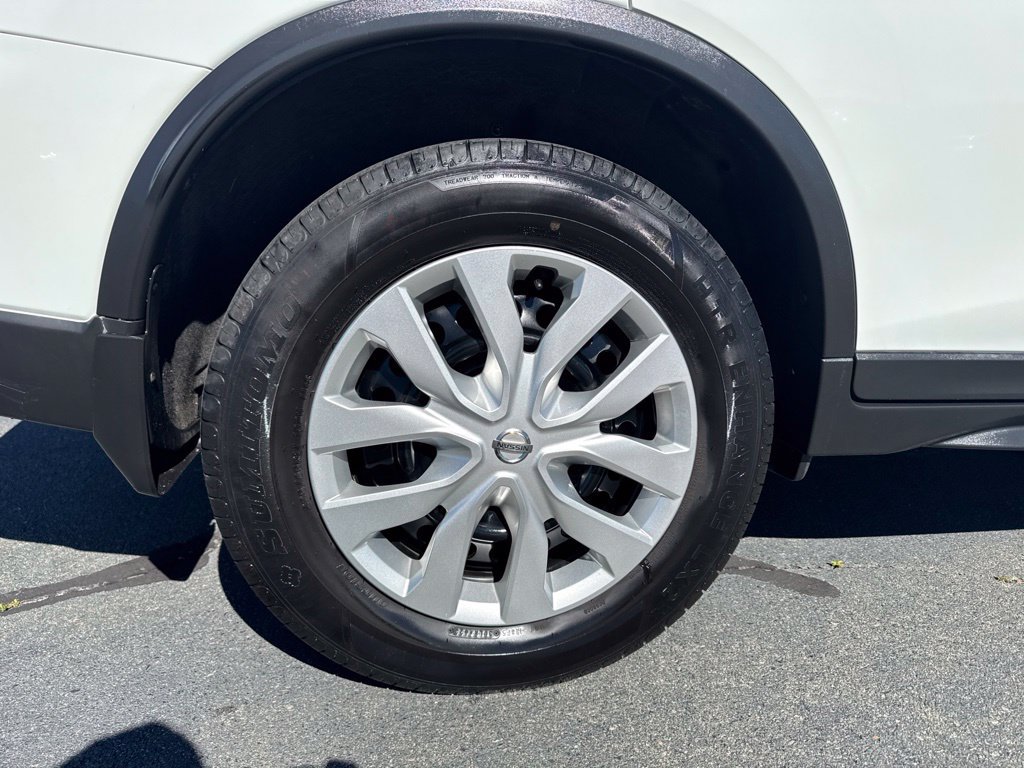Used 2017 Nissan Rogue S w/ S Appearance Package AWD/4WD image 14