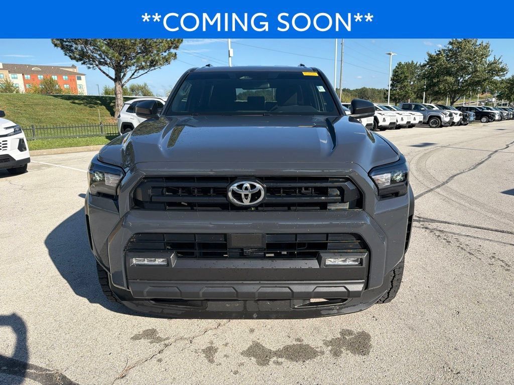 Certified 2025 Toyota 4Runner SR5 AWD/4WD image 2