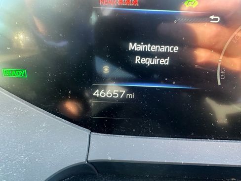 Used 2023 Toyota Prius LE image 29