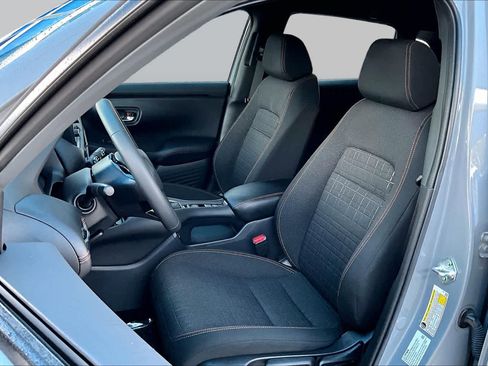 Used 2024 Honda HR-V Sport image 8