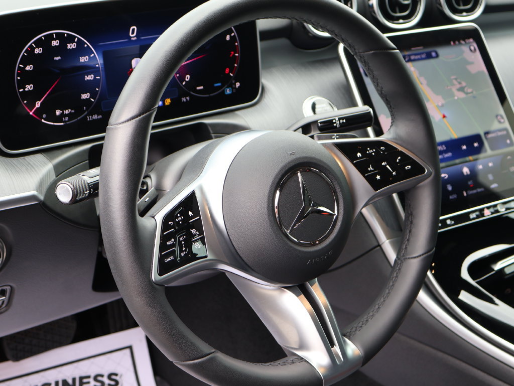 Used 2025 Mercedes-Benz C 300 4MATIC Sedan image 27
