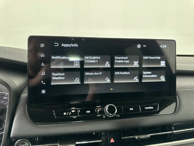 Used 2025 Mitsubishi Outlander SE AWD/4WD image 12
