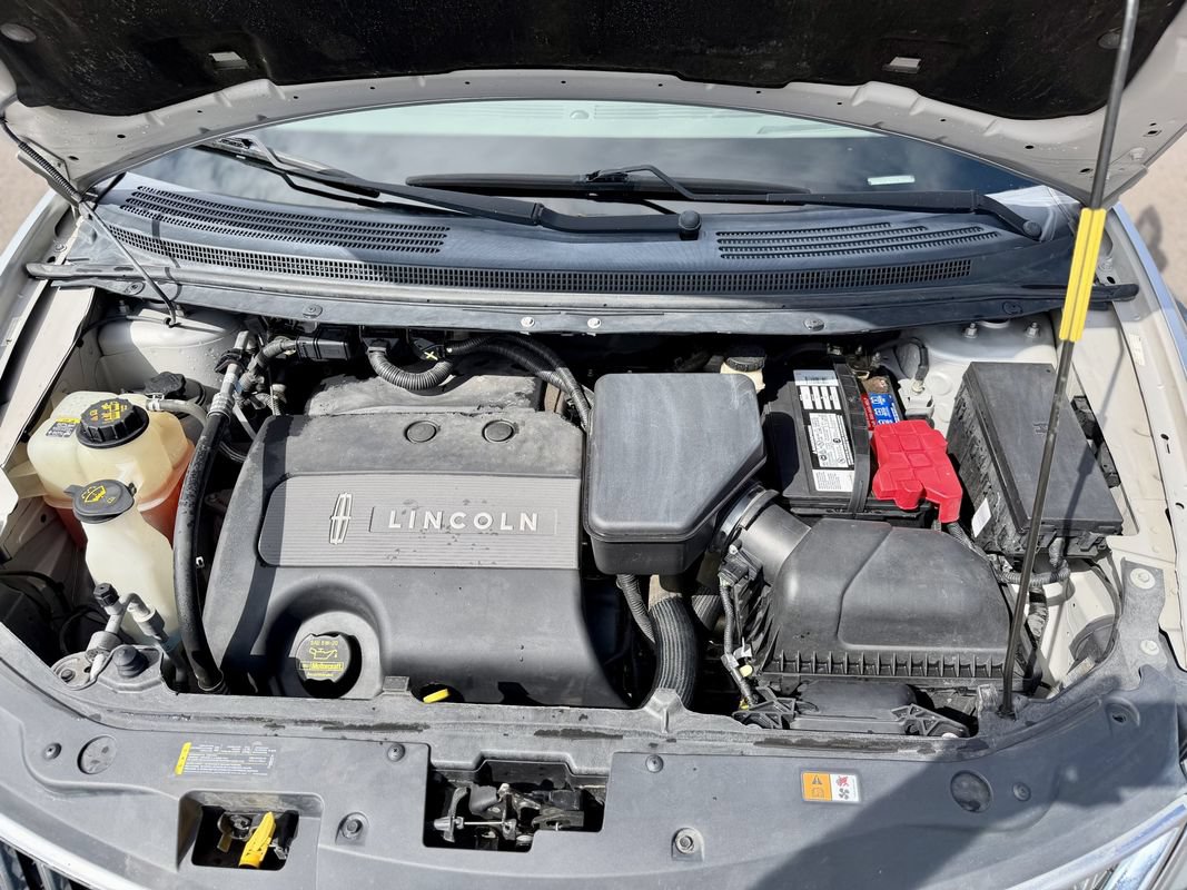 Used 2013 Lincoln MKX AWD image 34