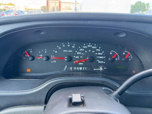 Used 2008 Ford E-250 and Econoline 250 image 8