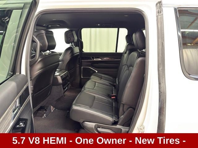 Used 2022 Jeep Wagoneer Series II AWD/4WD image 21
