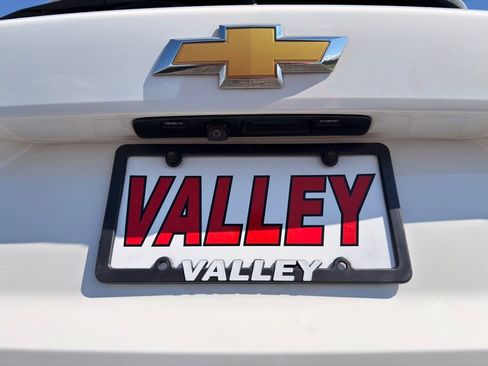 Used 2024 Chevrolet Trax LS w/ LS Convenience Package image 16