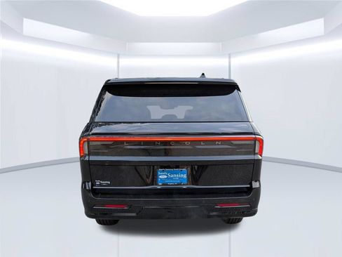 New 2025 Lincoln Navigator L Reserve w/ Jet Appearance Package AWD/4WD image 6