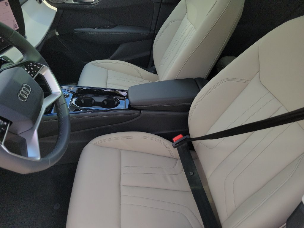 New 2026 Audi Q3 quattro 2.0T AWD/4WD image 17