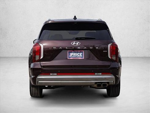 Used 2023 Hyundai Palisade Calligraphy image 6