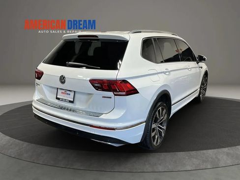 Used 2019 Volkswagen Tiguan SEL Premium R-Line w/ 3rd Row Seat Package AWD/4WD image 5