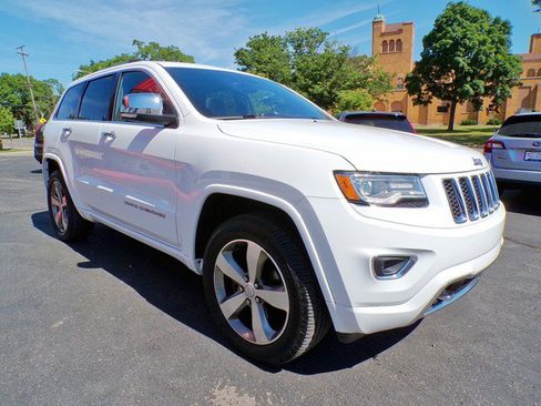 Used 2015 Jeep Grand Cherokee Overland AWD/4WD image 5