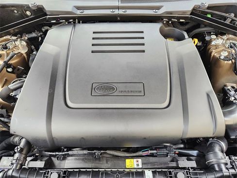 New 2026 Land Rover Defender 110 S image 21