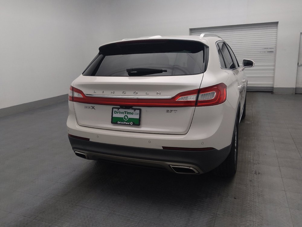 Used 2017 Lincoln MKX Select w/ Select Plus Package FWD image 7