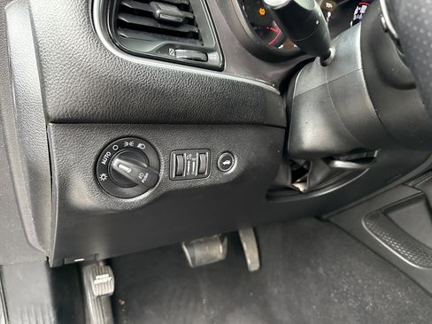 Used 2019 Dodge Challenger R/T w/ Driver Convenience Group image 29