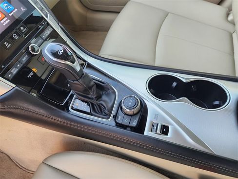 Used 2020 INFINITI Q50 Luxe image 18