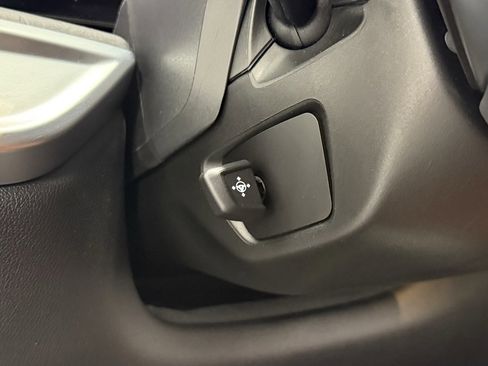 Used 2023 BMW X7 M60i image 27