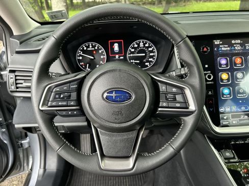 Certified 2025 Subaru Outback Premium w/ Popular Package #1 AWD/4WD image 18