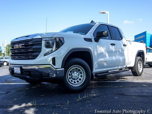 Used 2023 GMC Sierra 1500 Pro AWD/4WD image 2