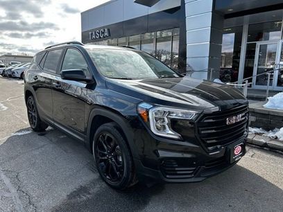 Used 2022 GMC Terrain SLE w/ Driver Convenience Package