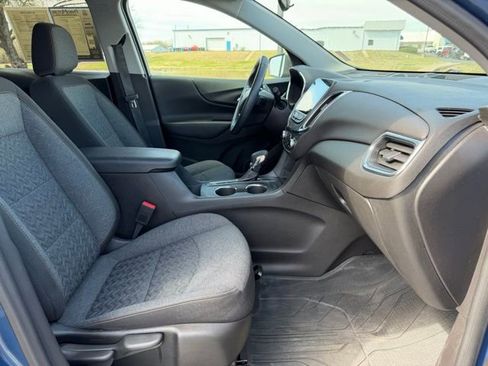 Used 2024 Chevrolet Equinox LT FWD image 9