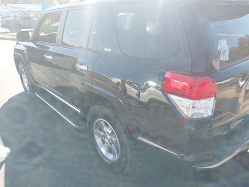 Used 2013 Toyota 4Runner SR5 w/ Convenience Pkg image 3