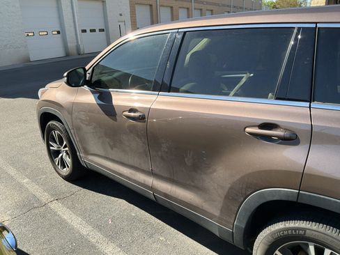 Used 2019 Toyota Highlander Plus image 9