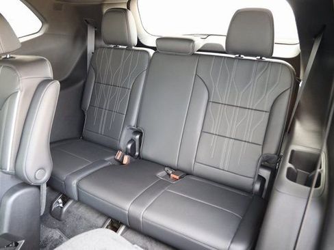 New 2026 Buick Enclave Avenir w/ Super Cruise Package image 14