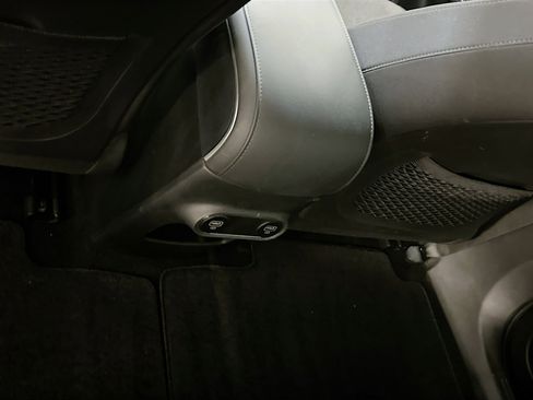 Used 2023 Hyundai Ioniq 5 SE image 28