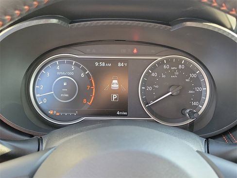 New 2025 Nissan Versa SR w/ Trunk Package image 8