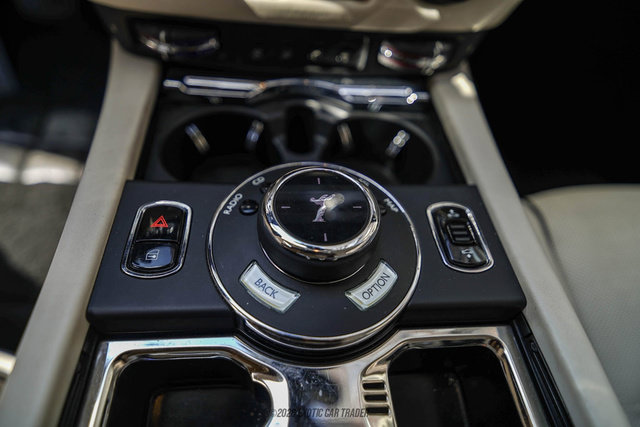Used 2017 Rolls-Royce Wraith RWD image 37