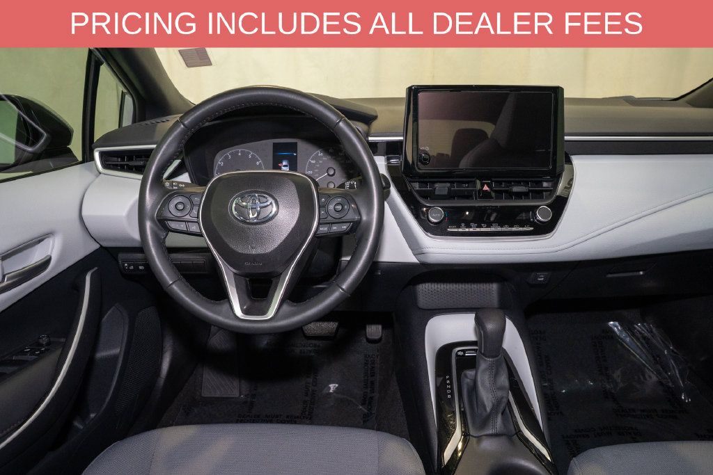 Certified 2025 Toyota Corolla SE FWD image 6